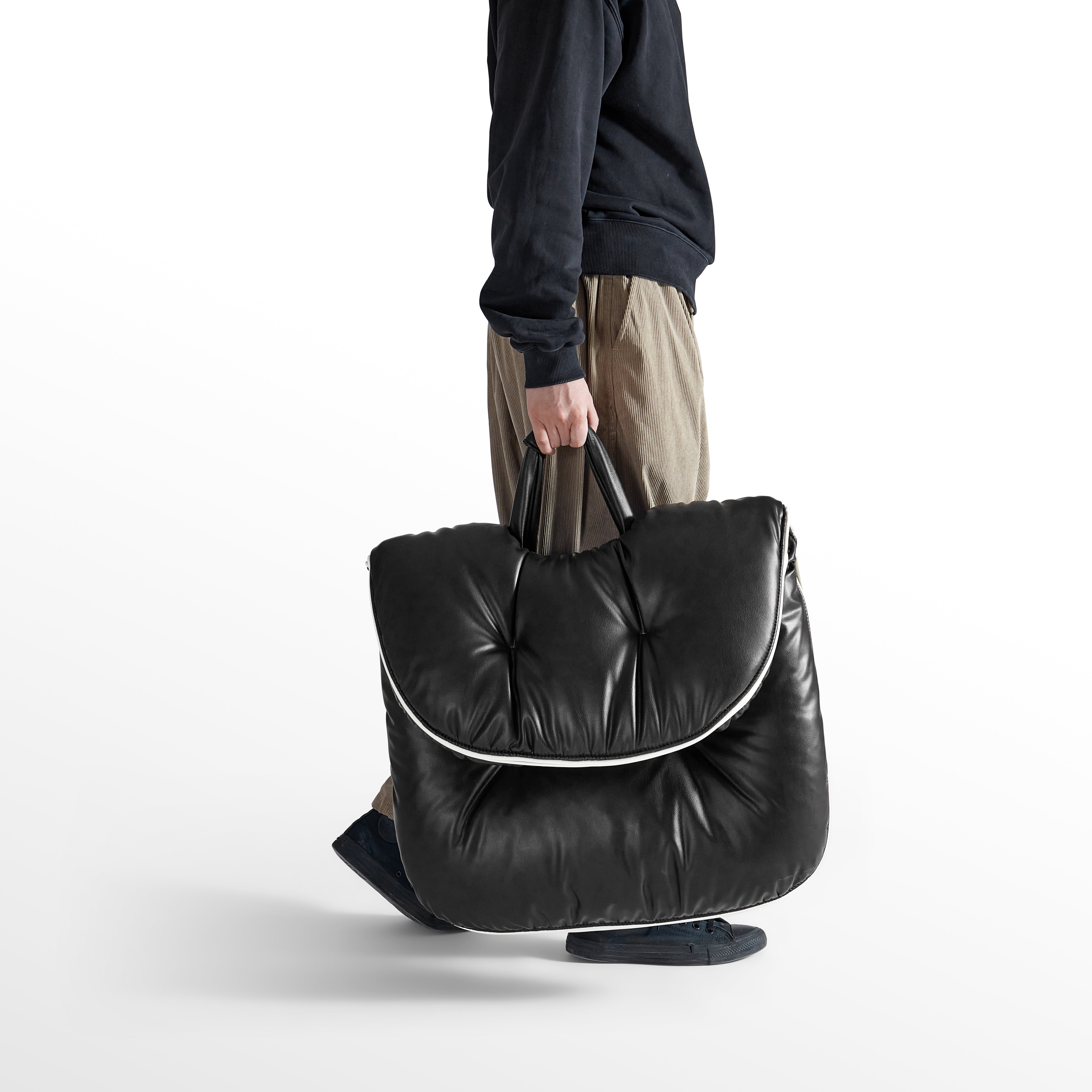 Baggie Black