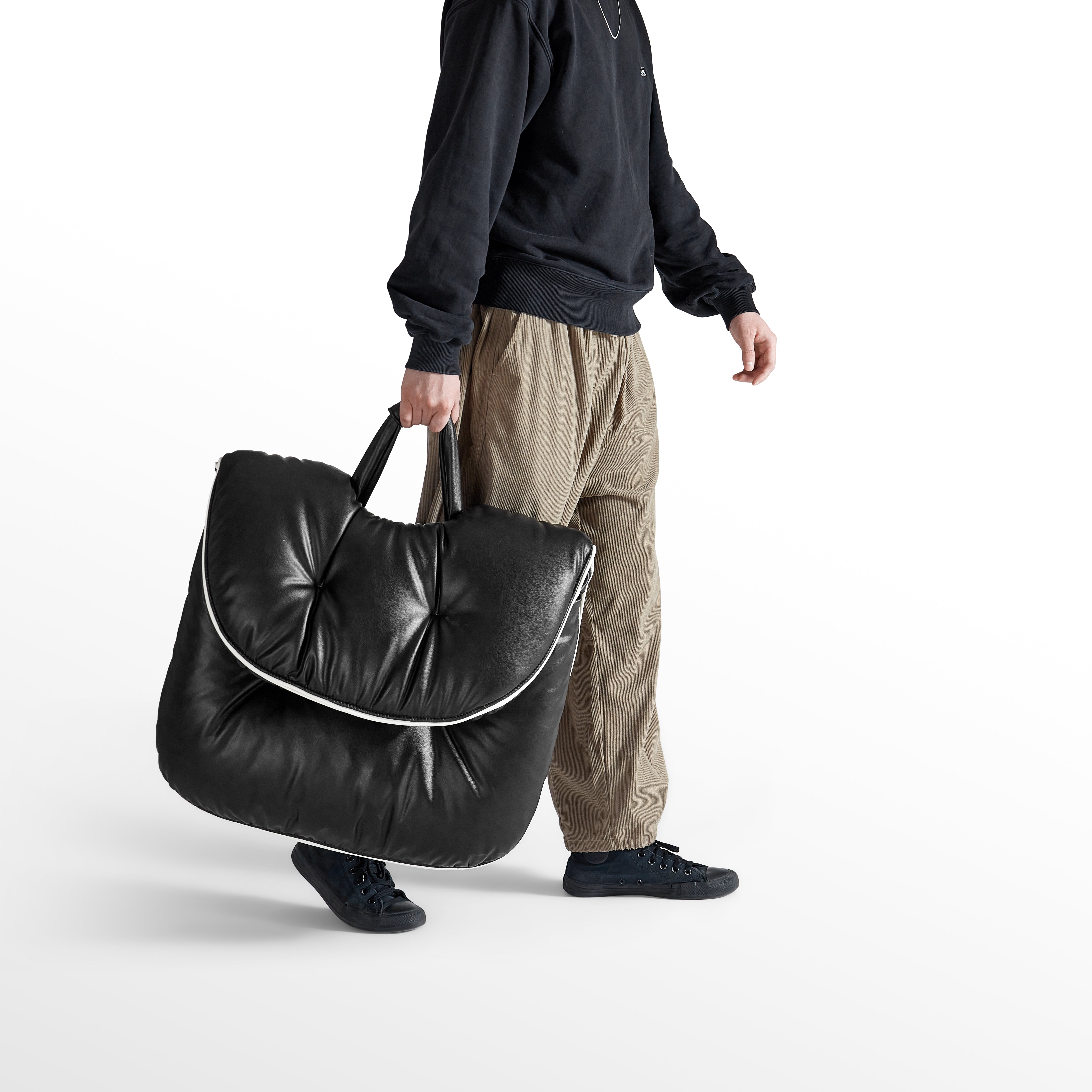 Baggie Black