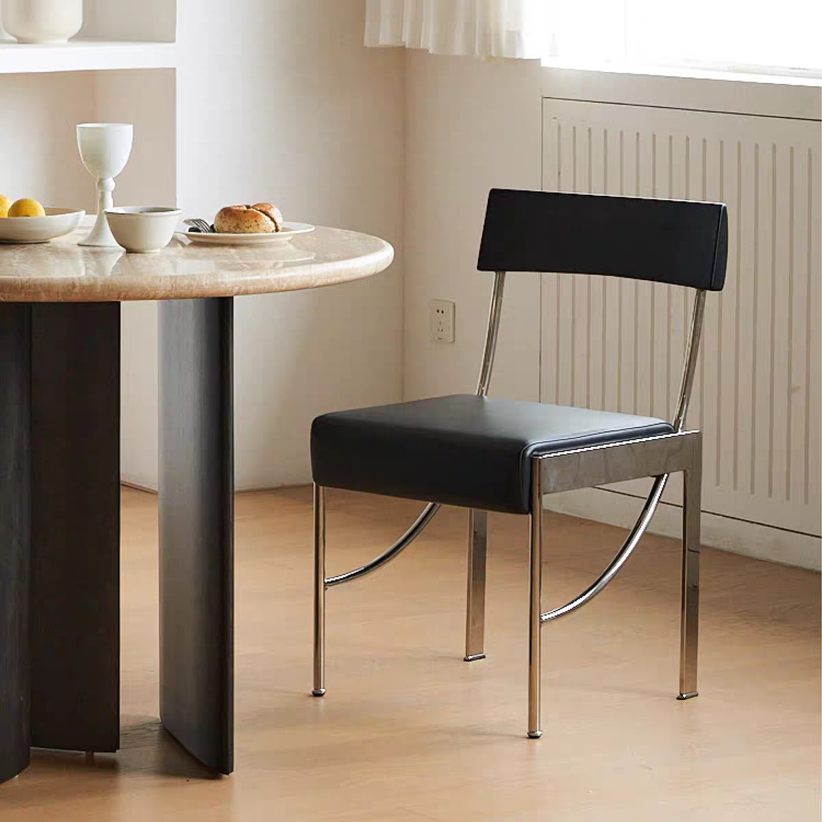 Zi Zuk Dining Chair