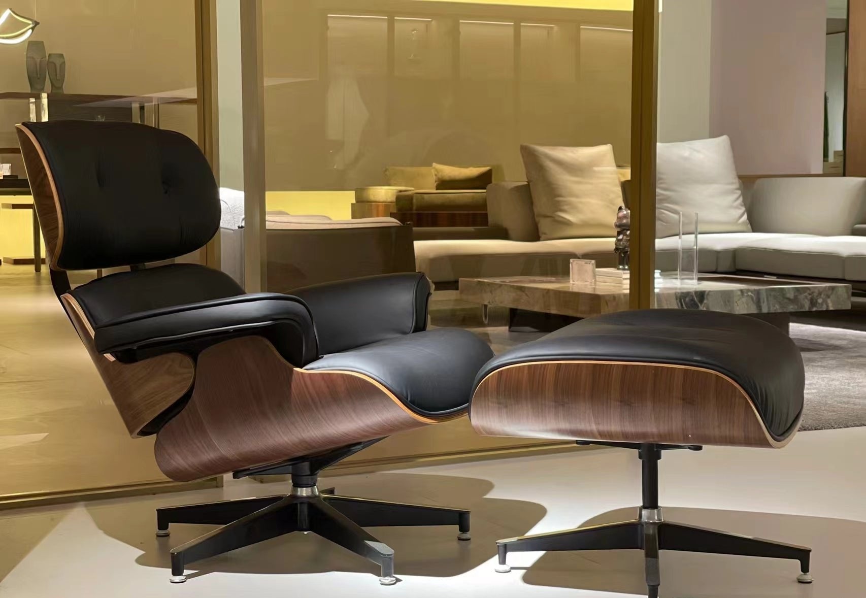 Eames Lounge Chair