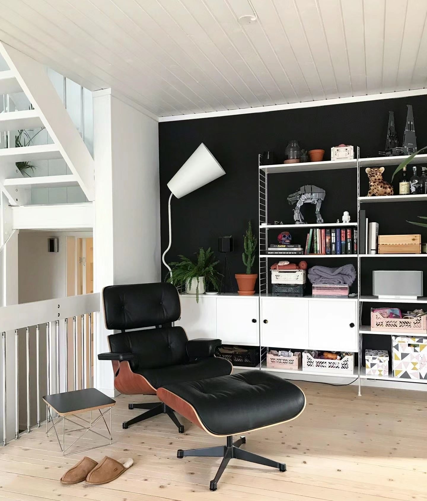 Eames Lounge Chair