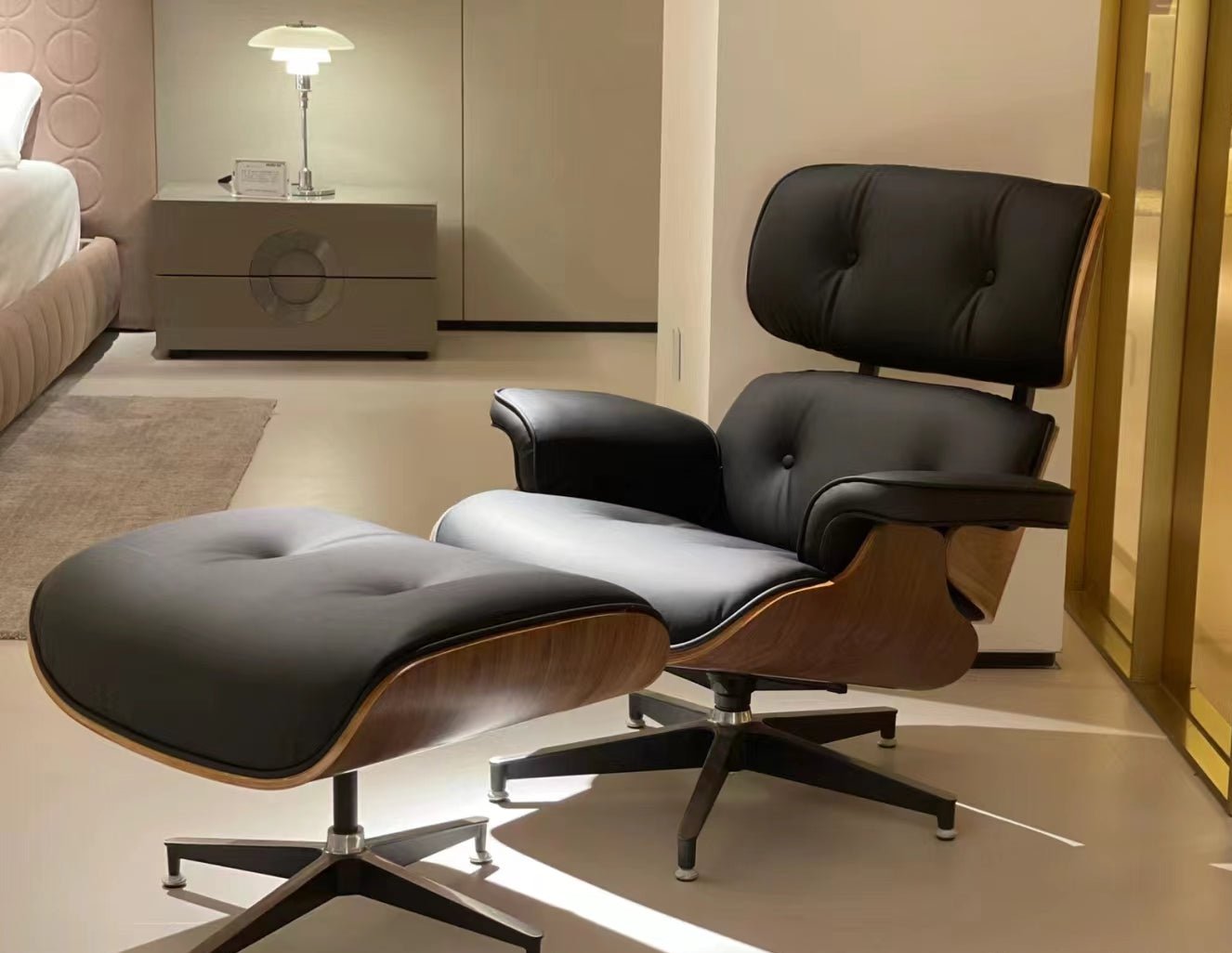 Eames Lounge Chair